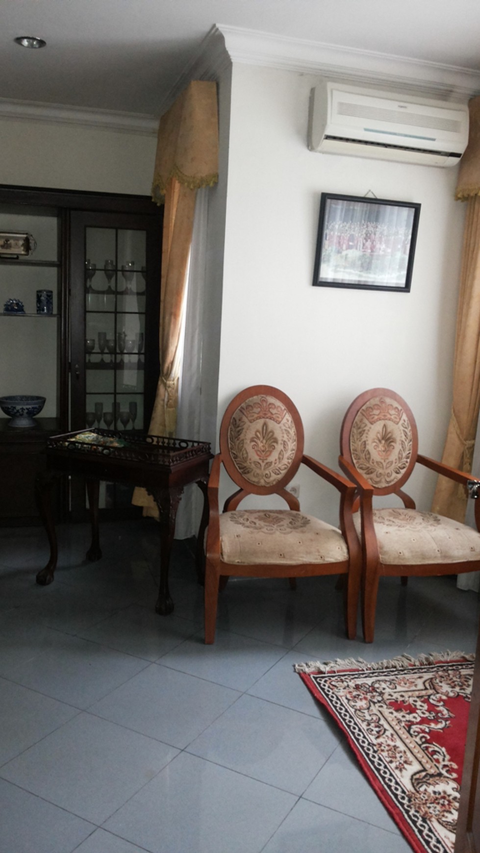 Rumah disewakan Kebayoran Baru Jakarta Selatan