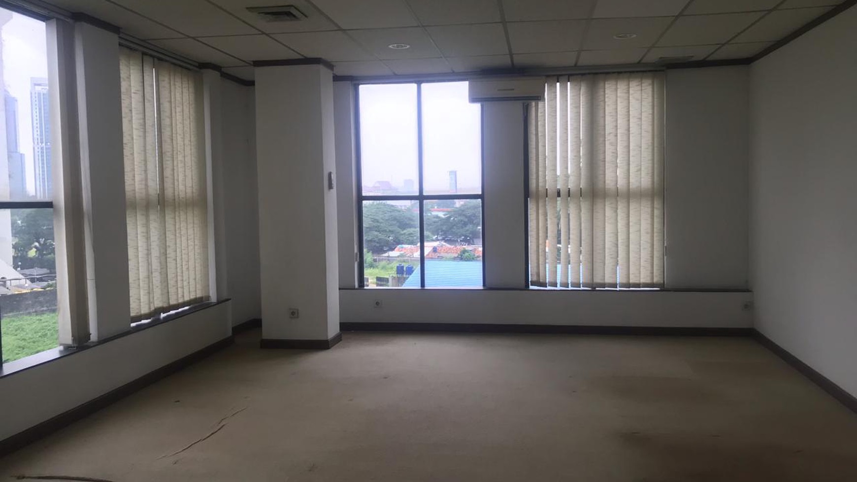 Ruang Kantor di Gedung Atlantica Lokasi Strategis Harga Terjangkau