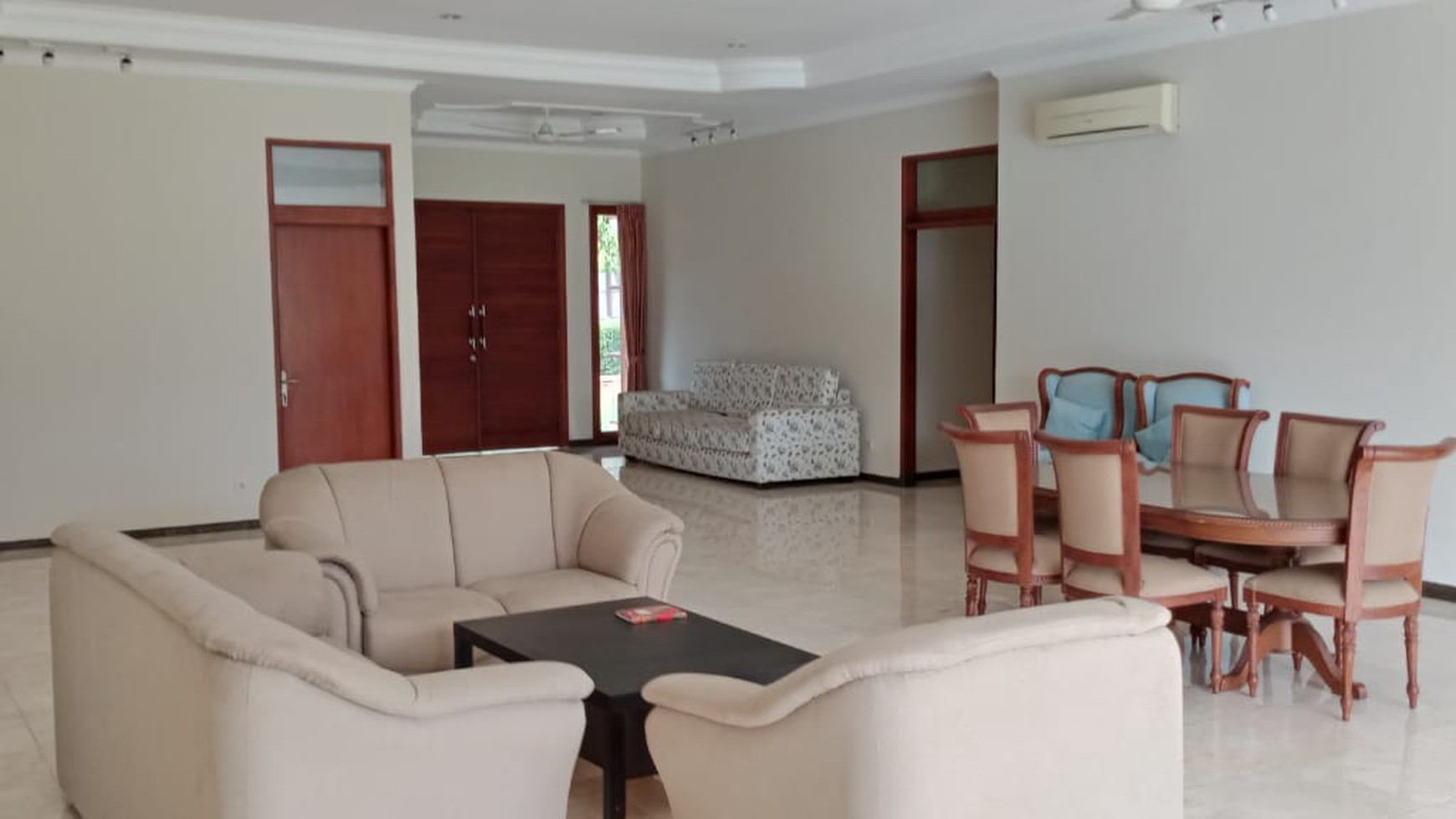 Townhouse Furnish Close to Lottemart Fatmawati, French School and Cipete Area