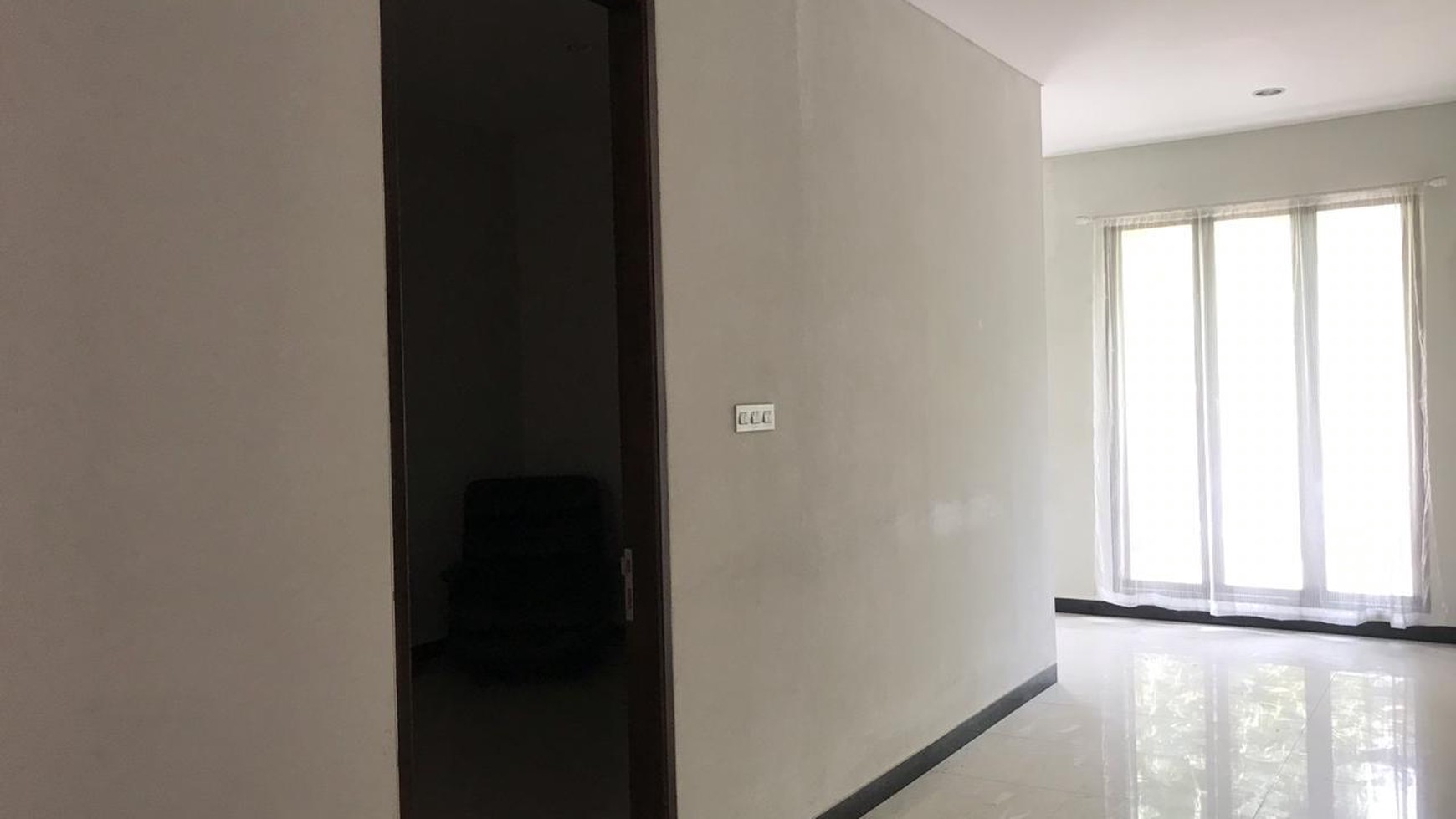 Rumah 4KT Dalam Komplek Non Furnish Kemang Timur - Pejaten Area