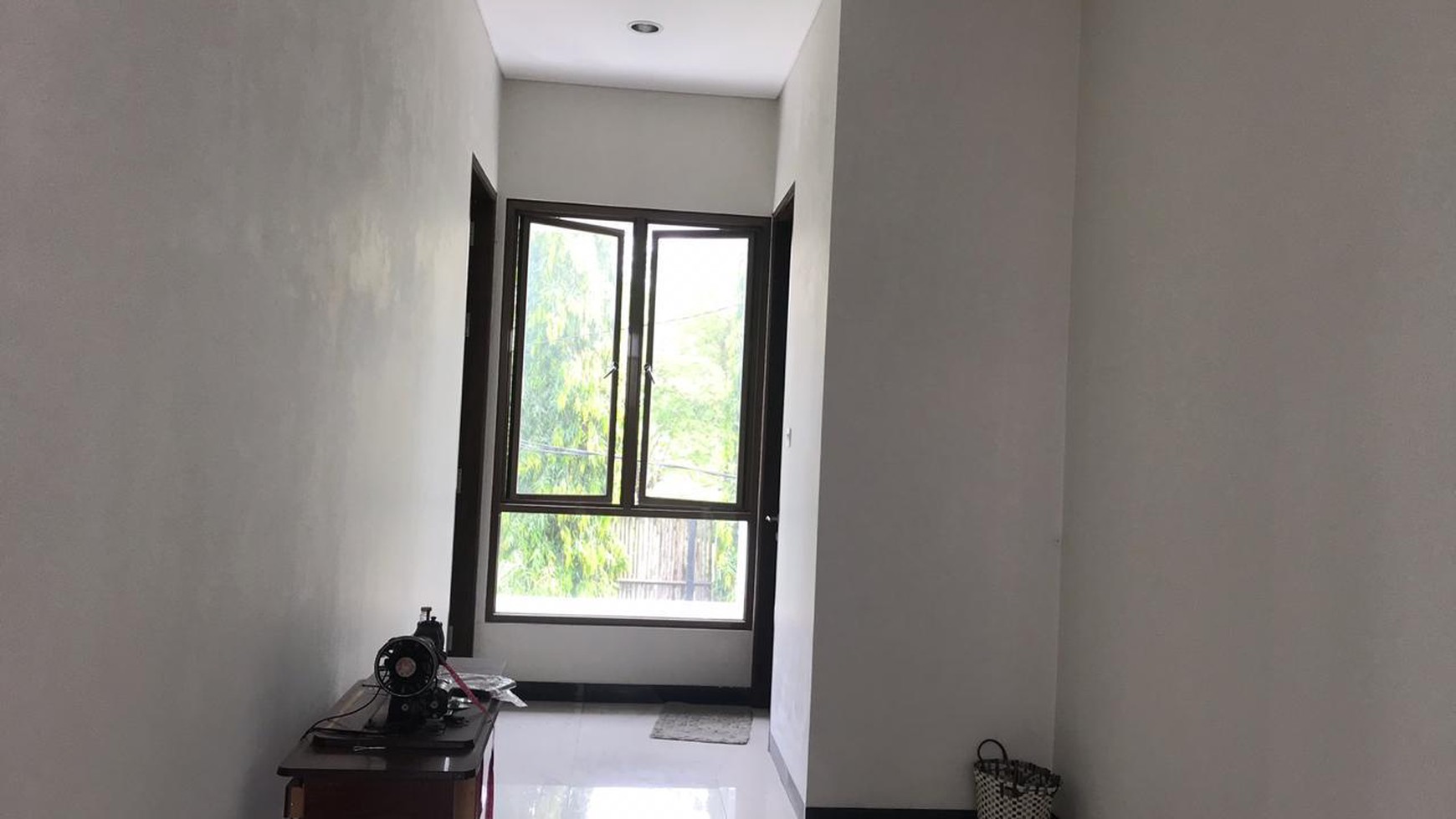 Rumah 4KT Dalam Komplek Non Furnish Kemang Timur - Pejaten Area