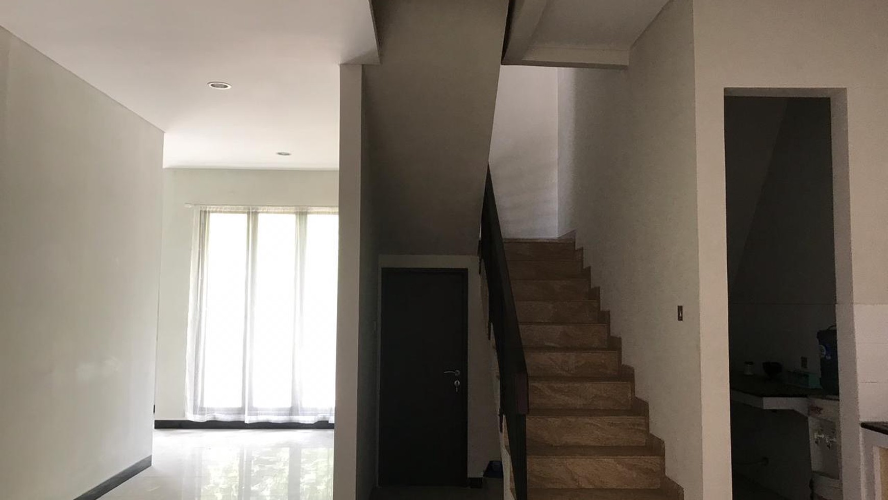 Rumah 4KT Dalam Komplek Non Furnish Kemang Timur - Pejaten Area