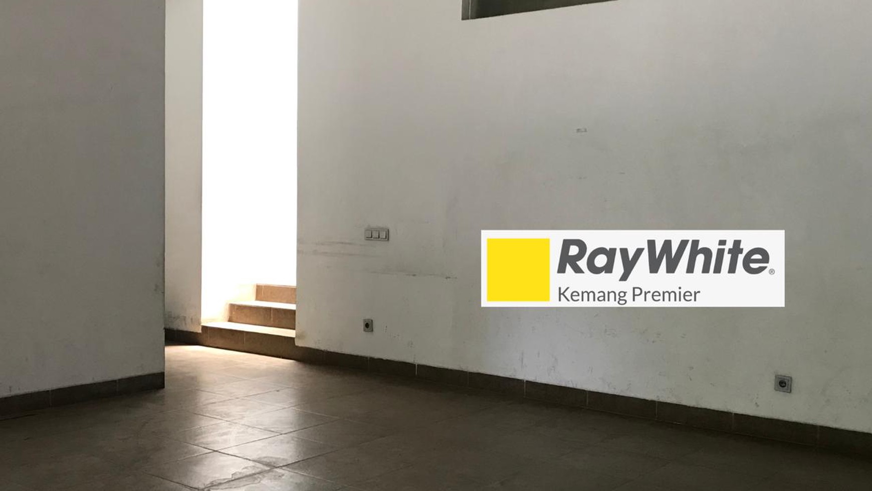 Rumah Mewah 2 Lantai di Kemang Utara, Jakarta Selatan