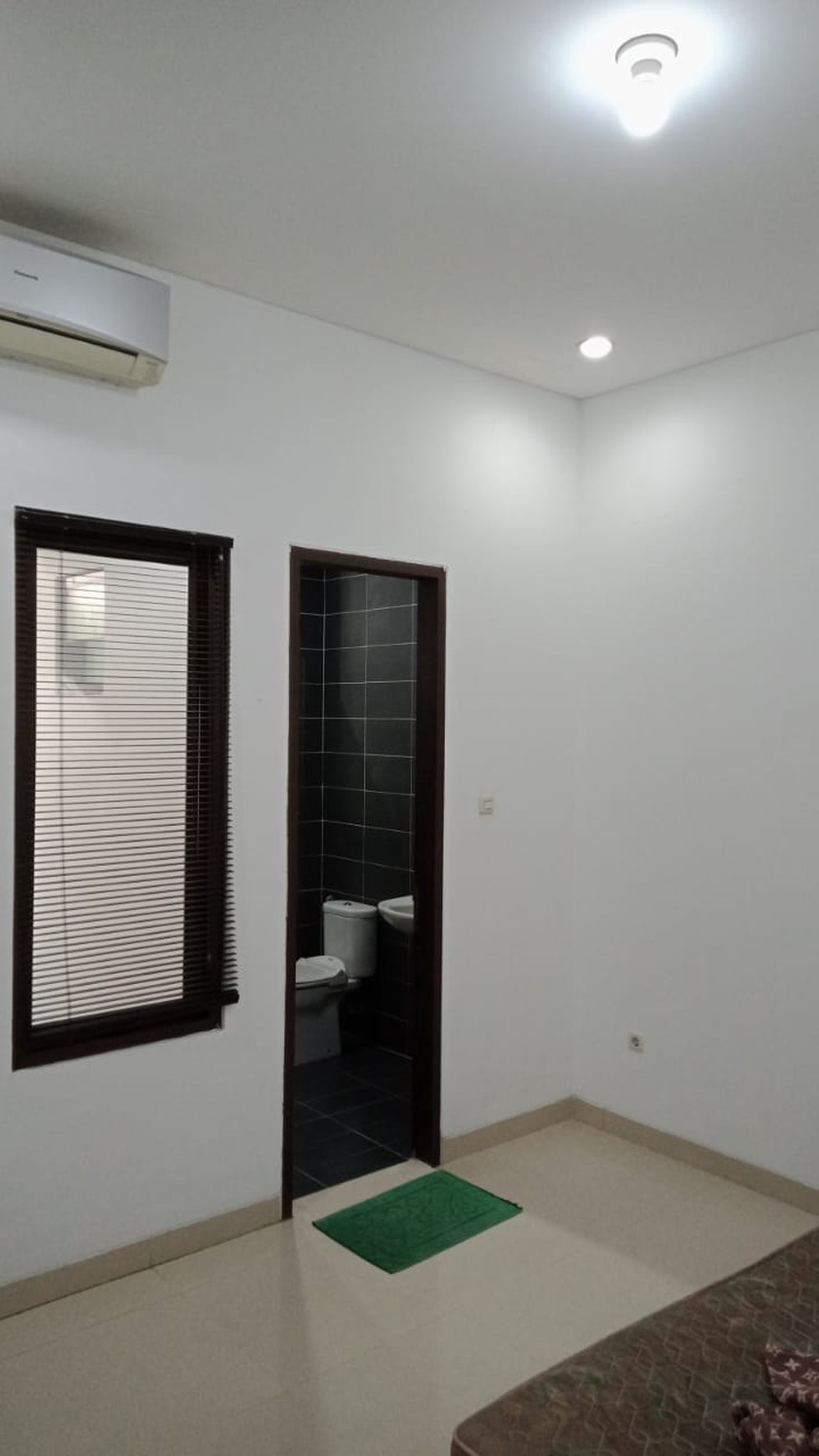 Townhouse Cipete 4 KT Sharing Pool with Furnish/Non