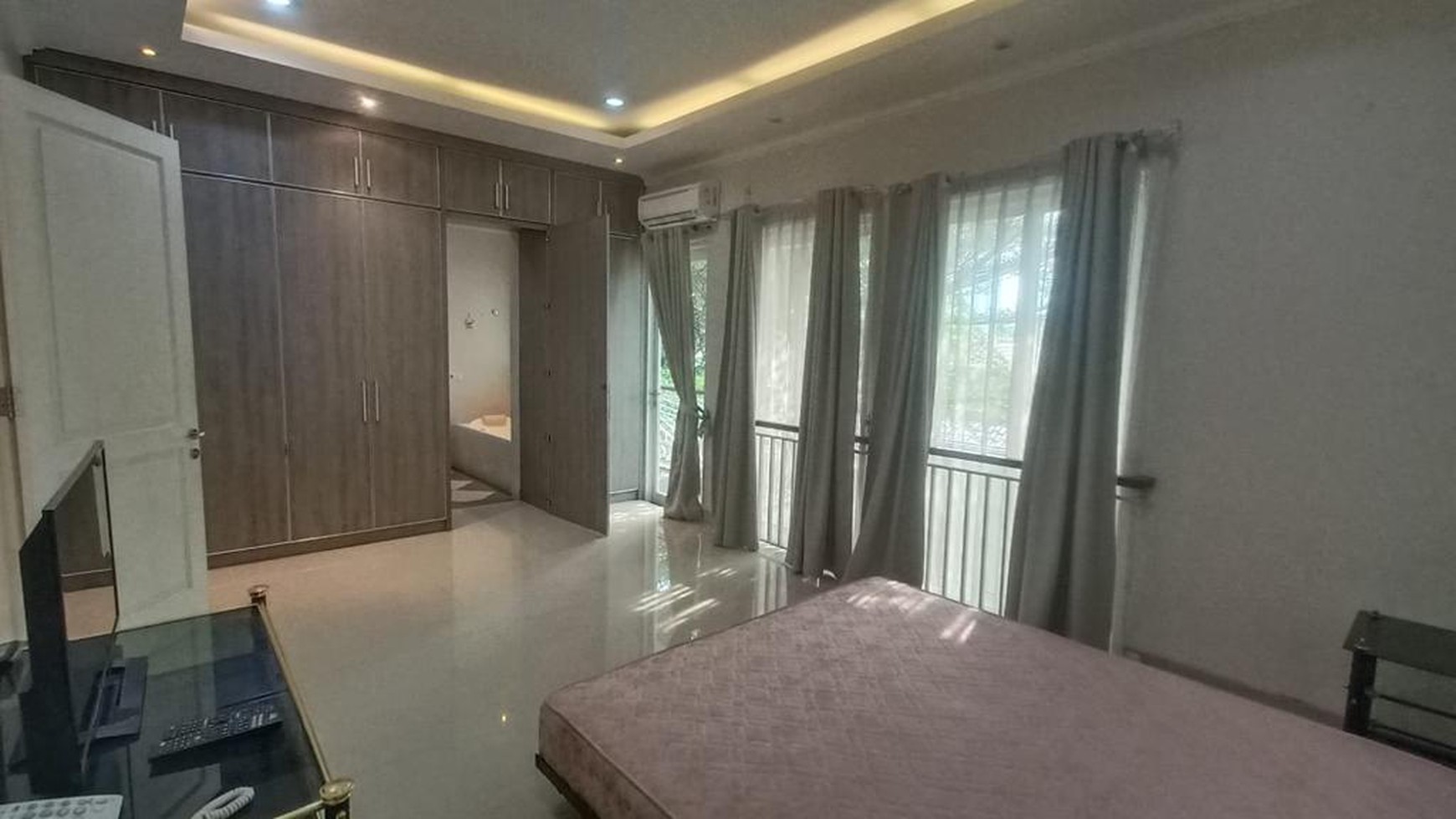 Rumah dalam komplek 3KT semifurnish cilandak 5 menit ke citos