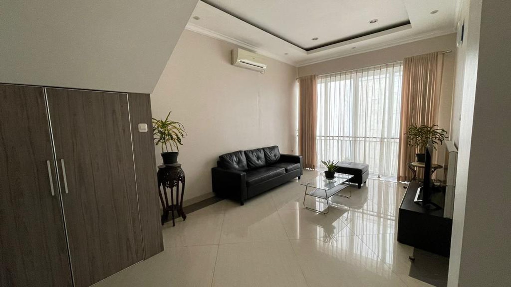 Rumah dalam komplek 3KT semifurnish cilandak 5 menit ke citos