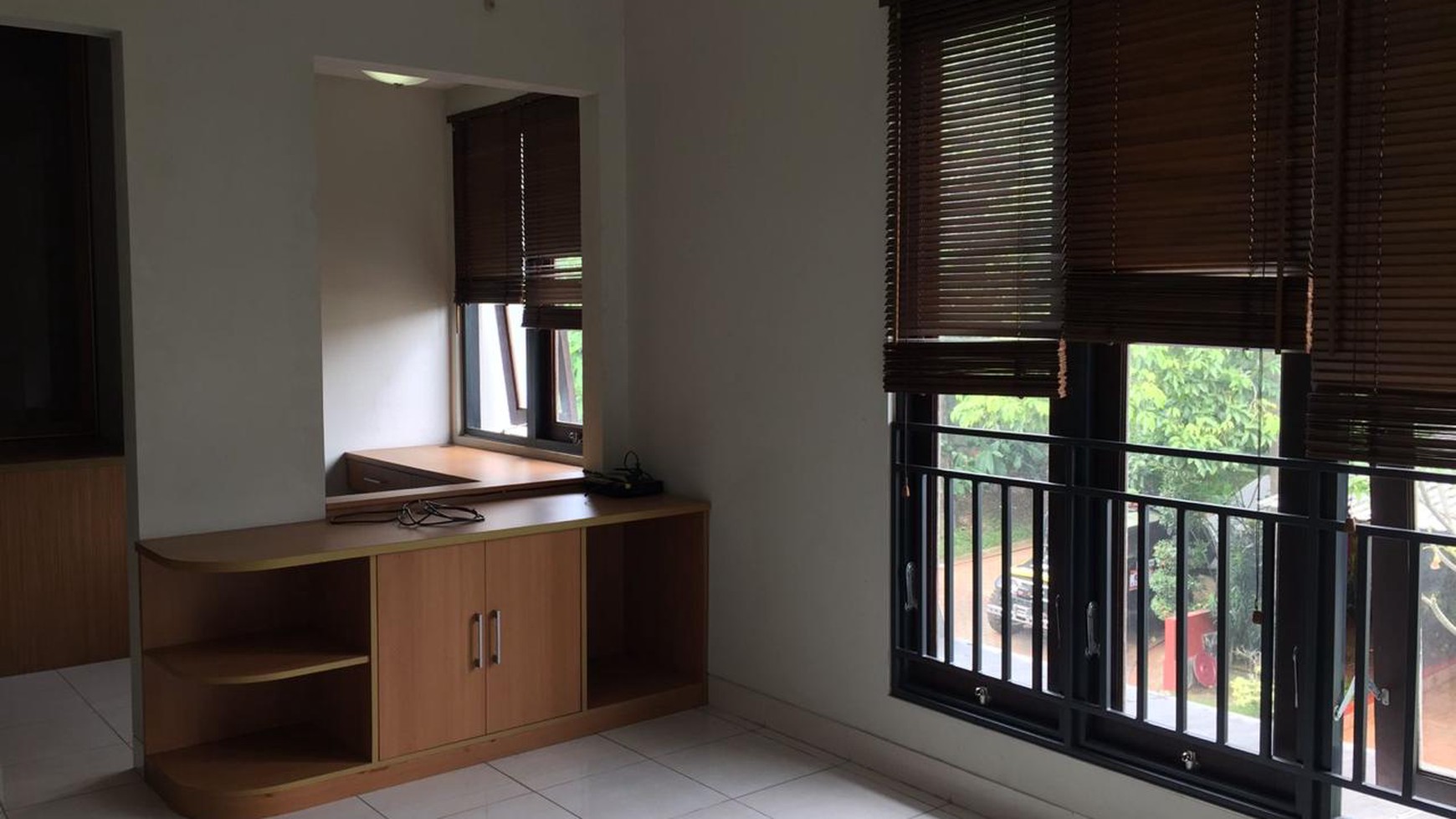 Rumah cluster semifurnish tersedia 3 kamar tidur lenteng agung 