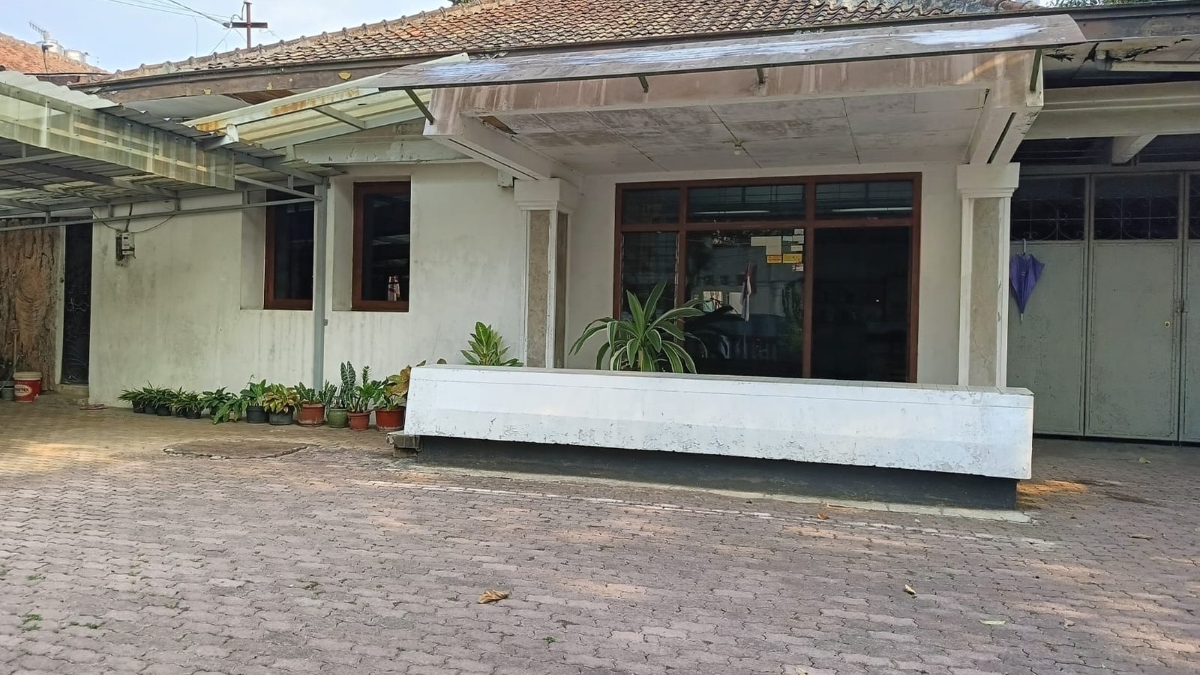 Rumah Nyaman dan Asri Pasirkaliki