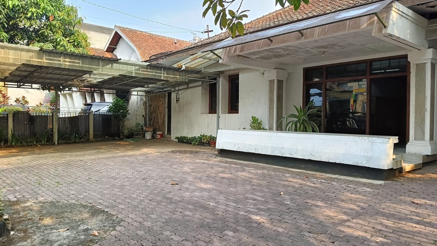 Rumah Nyaman dan Asri Pasirkaliki