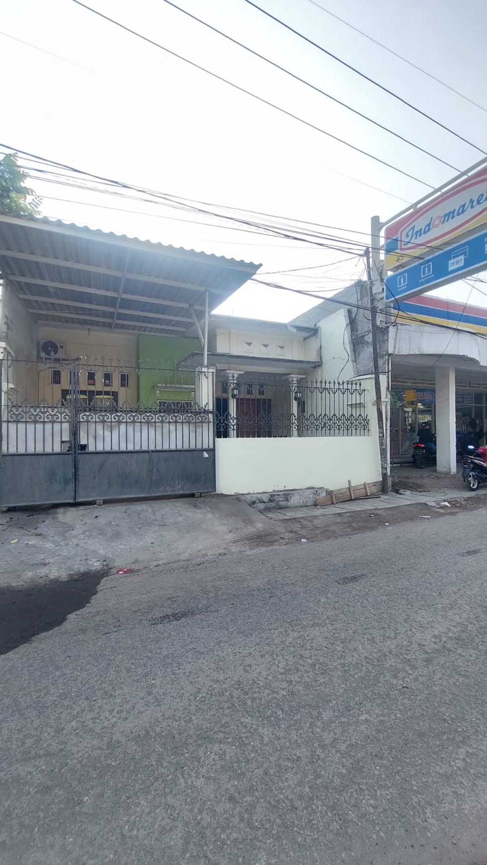 dijual rumah cocok buat usaha sebelah indomaret dekat kupang jaya