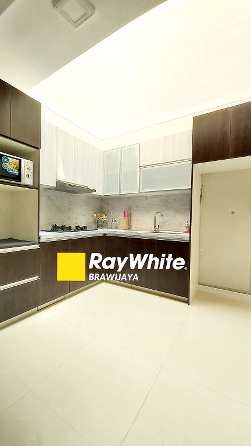 Townhouse di Cipete Utara, Kebayoran Baru, Dalam Cluster, 3 BR