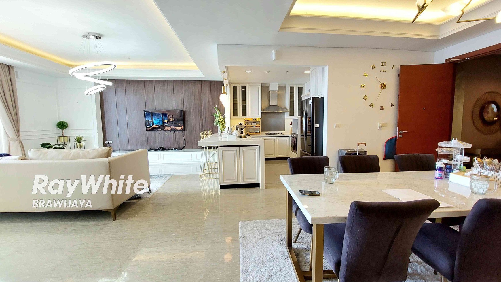 Unit Modern dan Minimalis di Essence Dharmawangsa Apartment, Soth tower, High Floor 