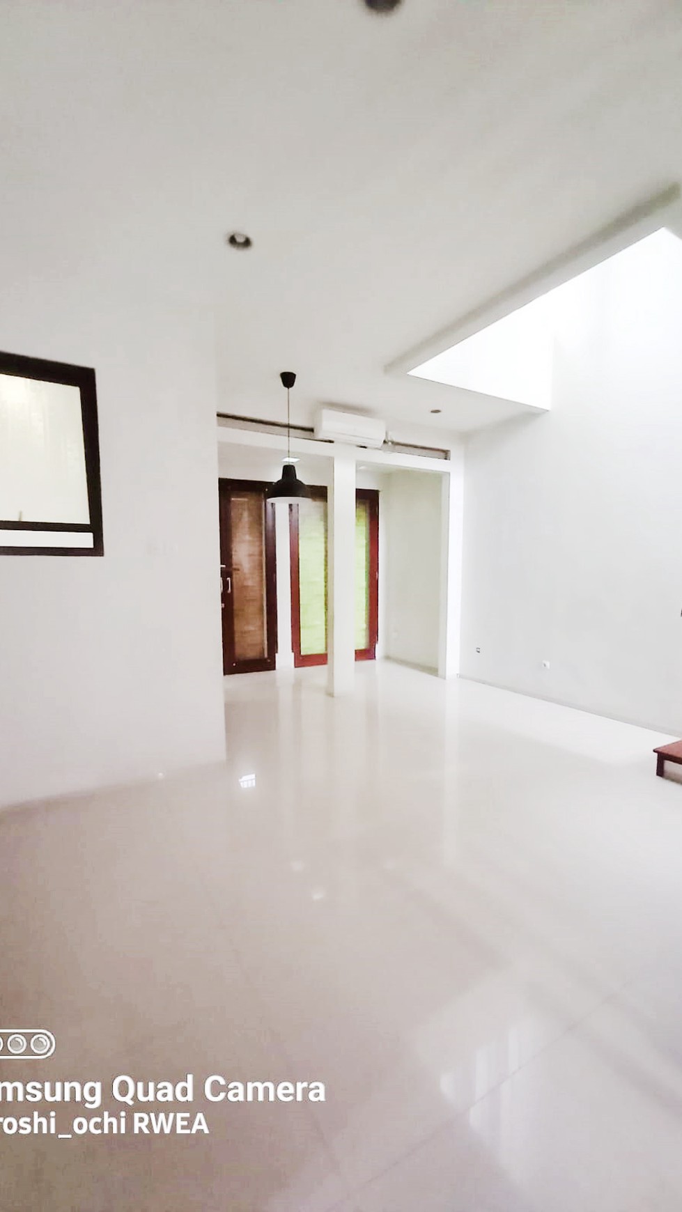 Rumah Bagus Siap Huni di Emerald Residence Bintaro Jaya Sektor 9 