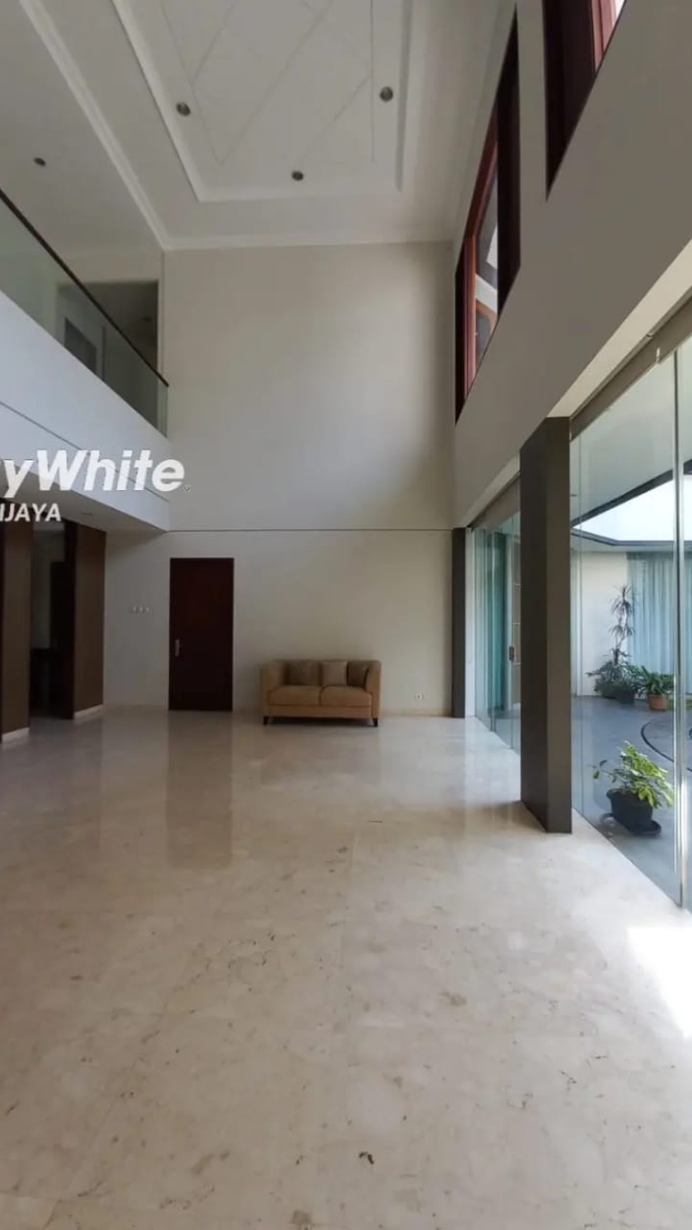 Disewakan Rumah Modern Minimalis Lokasi Tenang Area Kebayoran Baru