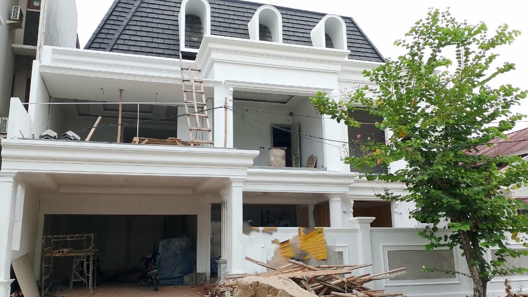 Rumah brand new siap huni di bintaro sektor 9