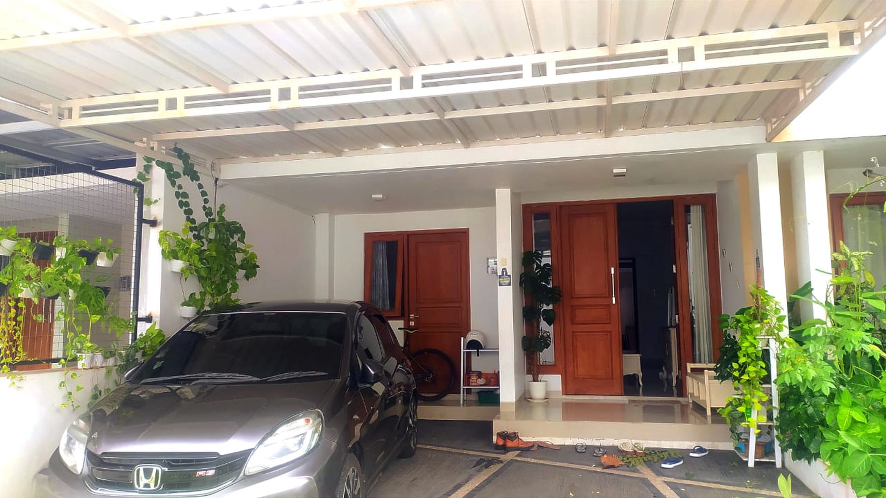 Rumah Furnish 2 Lantai Lokasi Dekat Jalan Palagan Ngaglik Sleman 