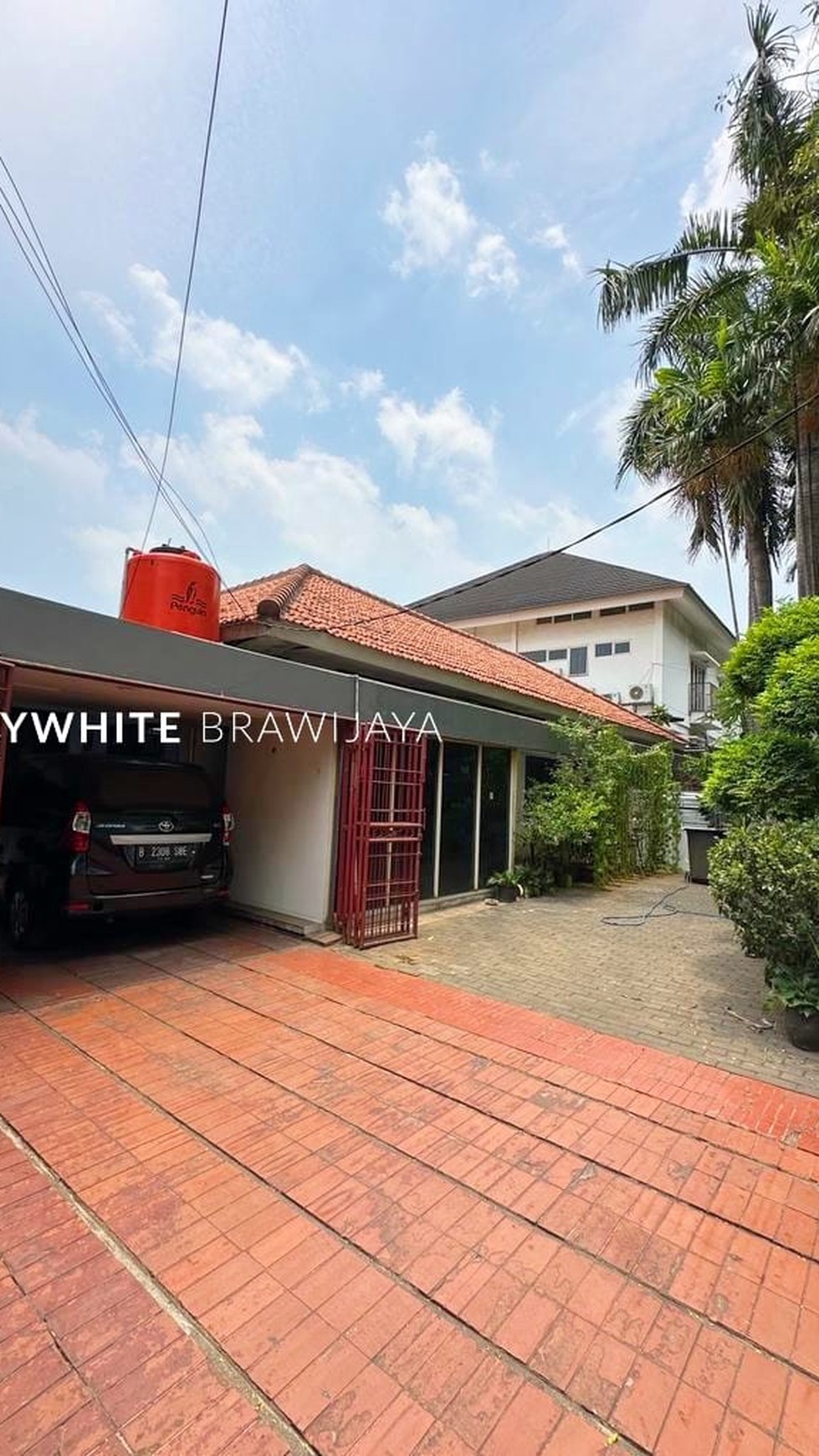 Rumah Lama Area Dharmawangsa Kebayoran Baru