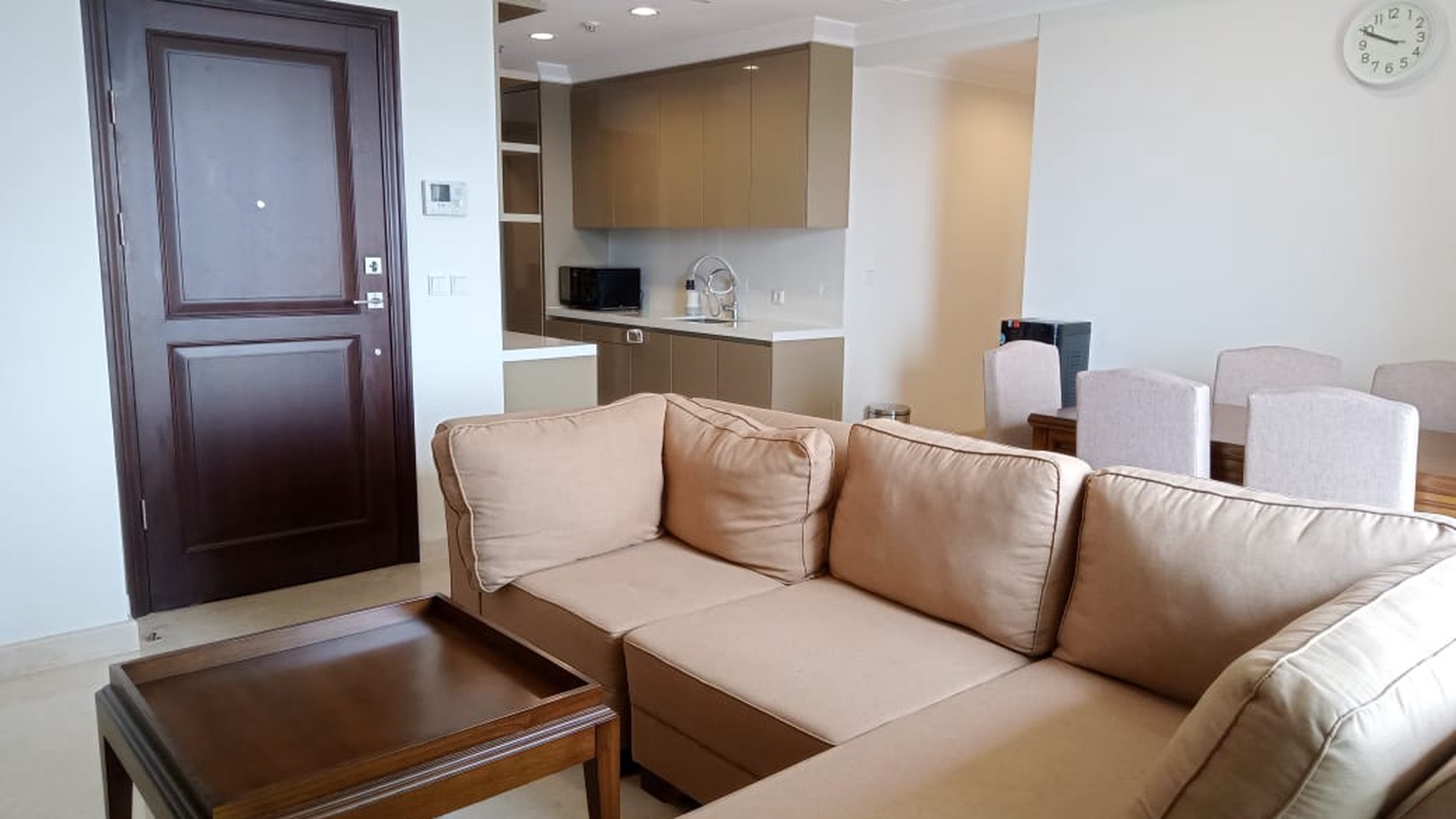 Pondok Indah Residences, connecting access to PIM 3 Malll , 3 Bedroom, 10 minutes to MRT Lebak Bulus