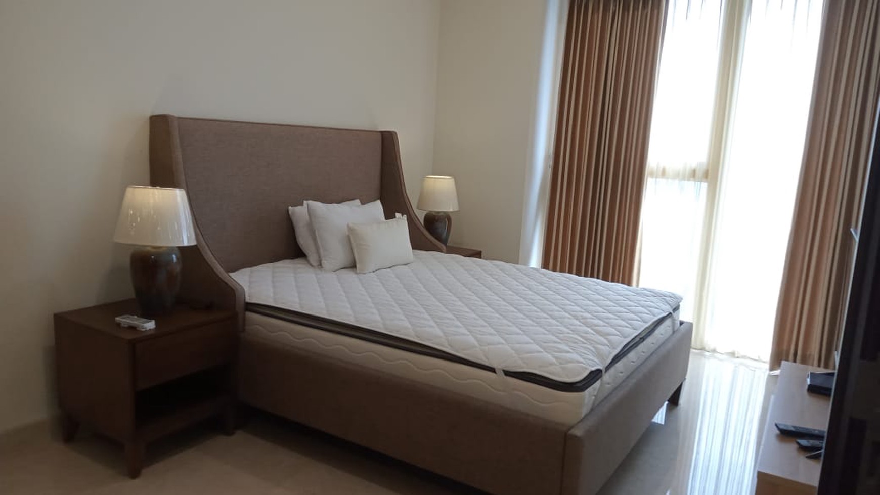 Pondok Indah Residences, connecting access to PIM 3 Malll , 3 Bedroom, 10 minutes to MRT Lebak Bulus