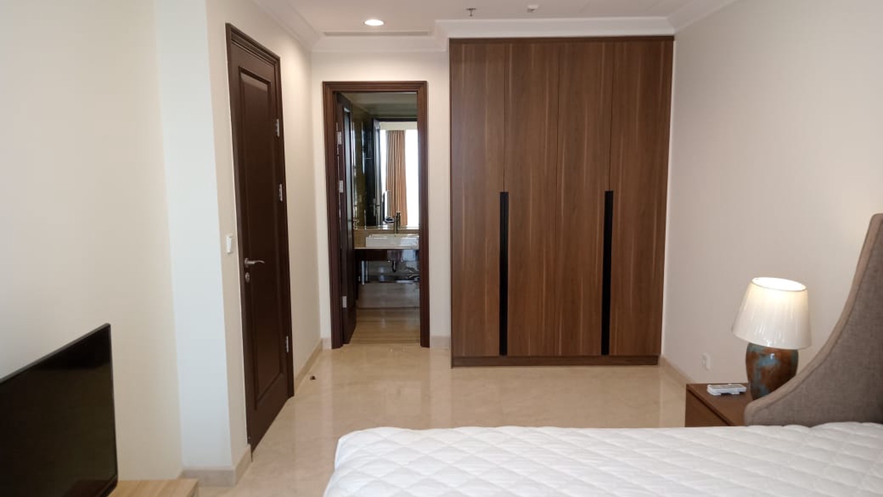 Pondok Indah Residences, connecting access to PIM 3 Malll , 3 Bedroom, 10 minutes to MRT Lebak Bulus