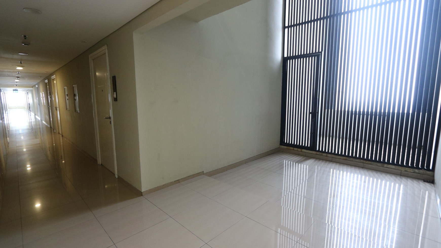 DIJUAL APARTEMENT BREEZE BINTARO, DEPAN BINTARO PLAZA, 5 MENIT STASIUN  PONDOK RANJI / Cozy and Strategic Apartment FOR SALE # DG