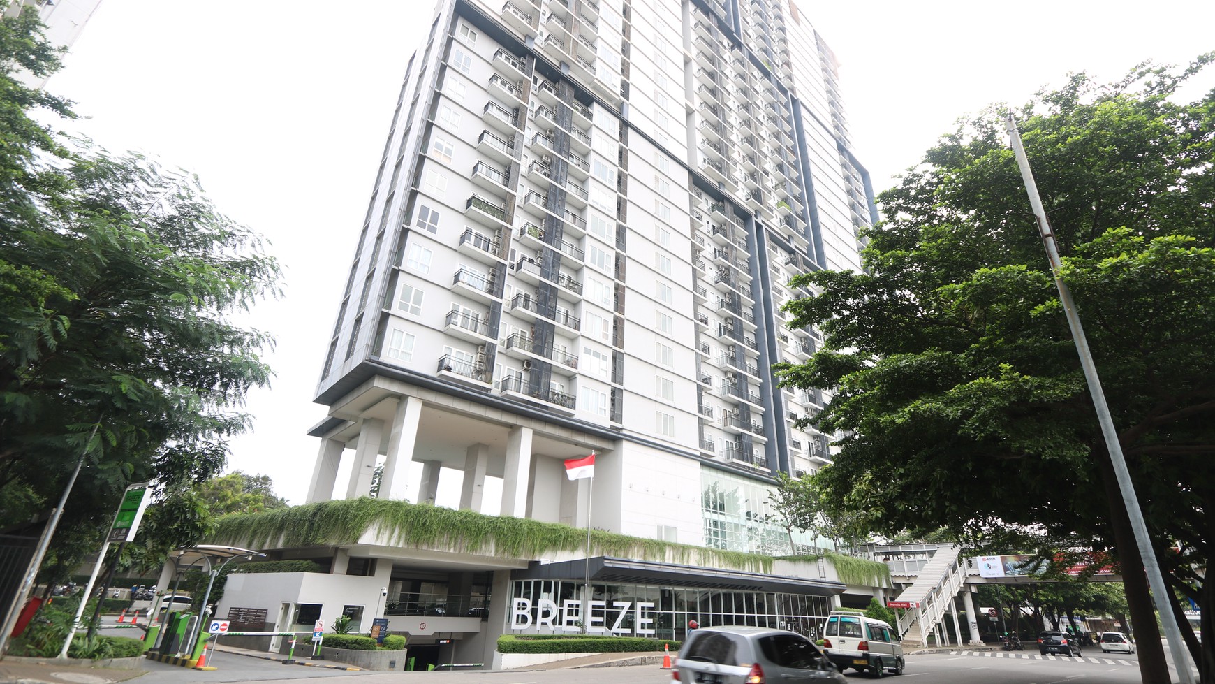 DIJUAL APARTEMENT BREEZE BINTARO, DEPAN BINTARO PLAZA, 5 MENIT STASIUN  PONDOK RANJI / Cozy and Strategic Apartment FOR SALE # DG