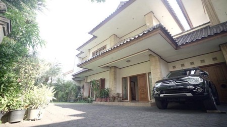 Dijual Rumah Siap Huni di Menteng