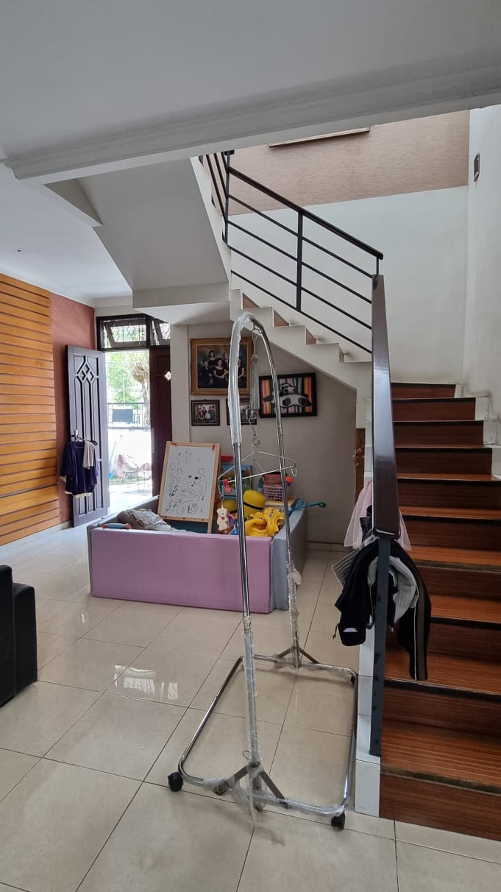 Rumah Hook Luas Darmo Permai Selatan Row Jalan Besar