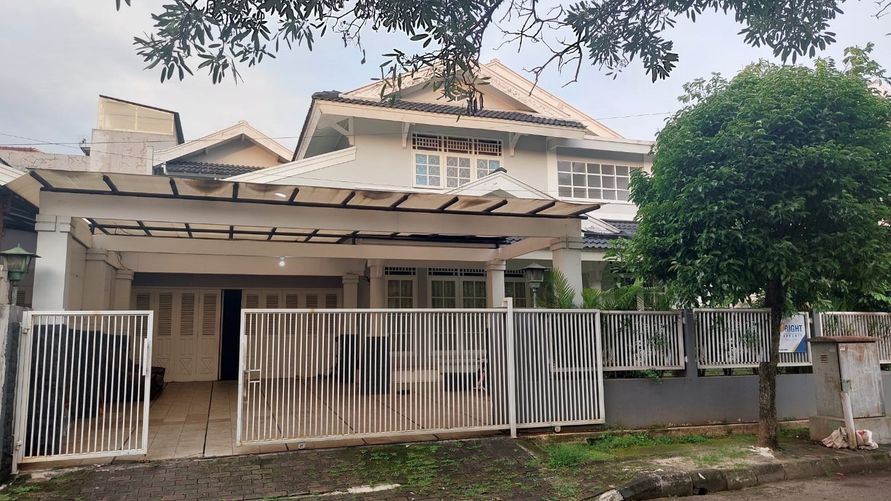 Rumah Rapih, lingkungan aman dan Nyaman di Bintaro