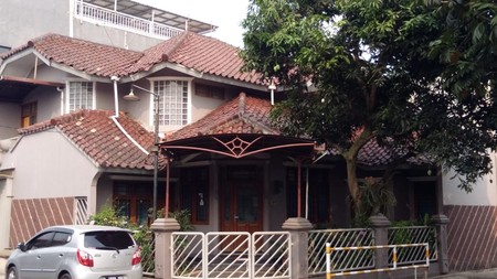Rumah Cantik Siap Huni di Komplek Sukamenak, Bandung