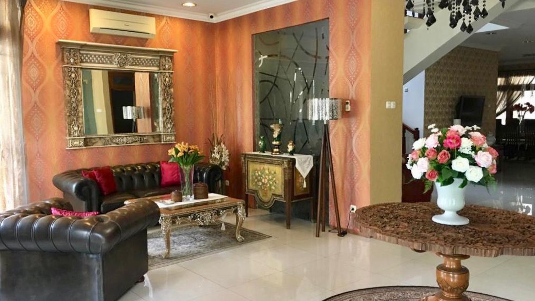 Cozy and beautiful house at kuningan, jakarta selatan