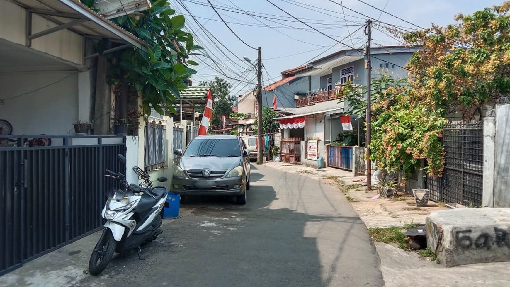 Rumah Lokasi Strategis di Daerah Pancoran, Jakarta Selatan