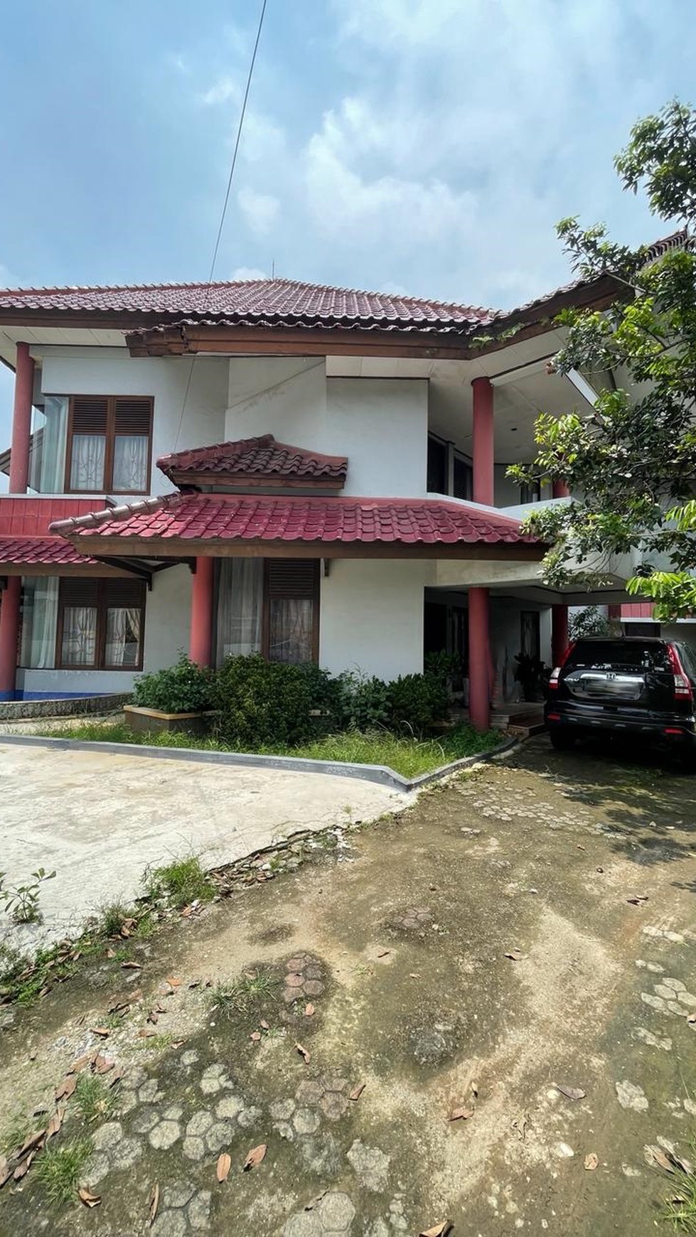 Rumah Siap Huni dengan Halaman Luas dan Strategis @Pamulang