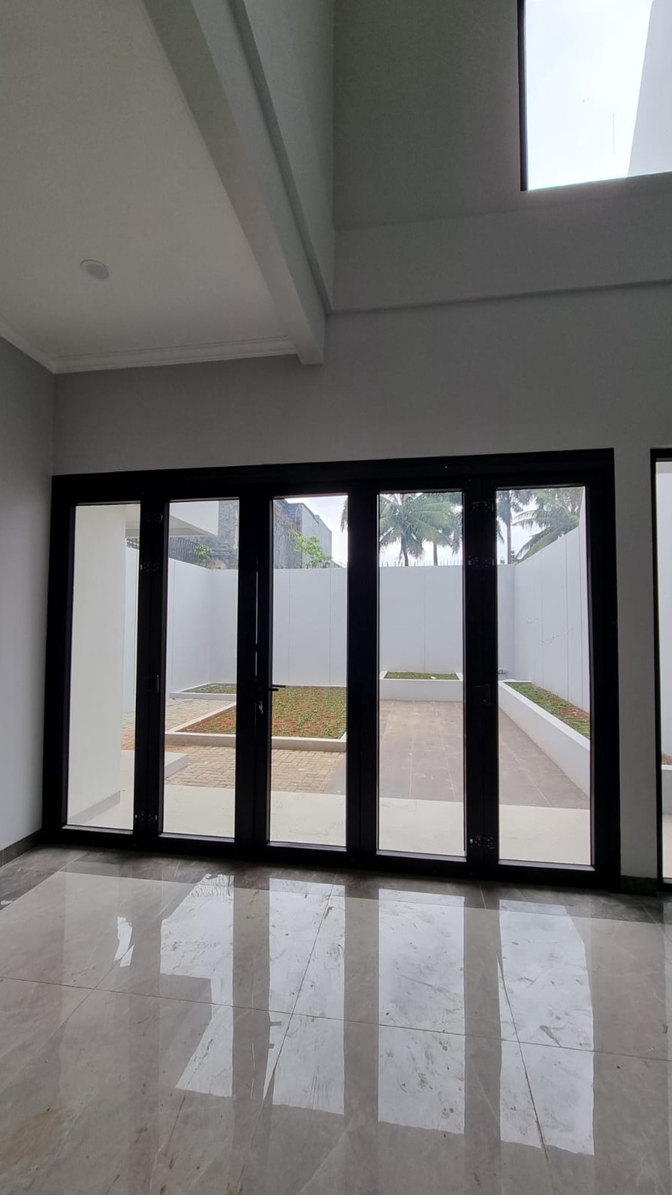 Rumah baru di Villa melati Mas