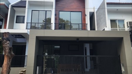 Dijual Rumah Graha Family Surabaya Barat New Baru Modern dekat Pakuwon Mall, National Hospital