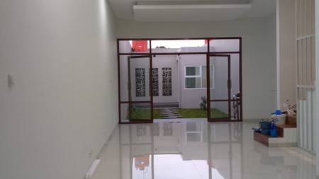 Rumah Baru 2 lantai di Komplek Mekar Wangi Bandung