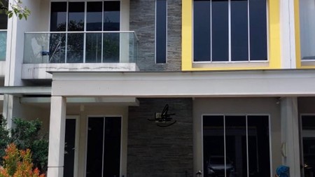 Rumah  Semi Furnish Cakep  Lingkungan Asri di Kelapa Gading Jakarta Utara