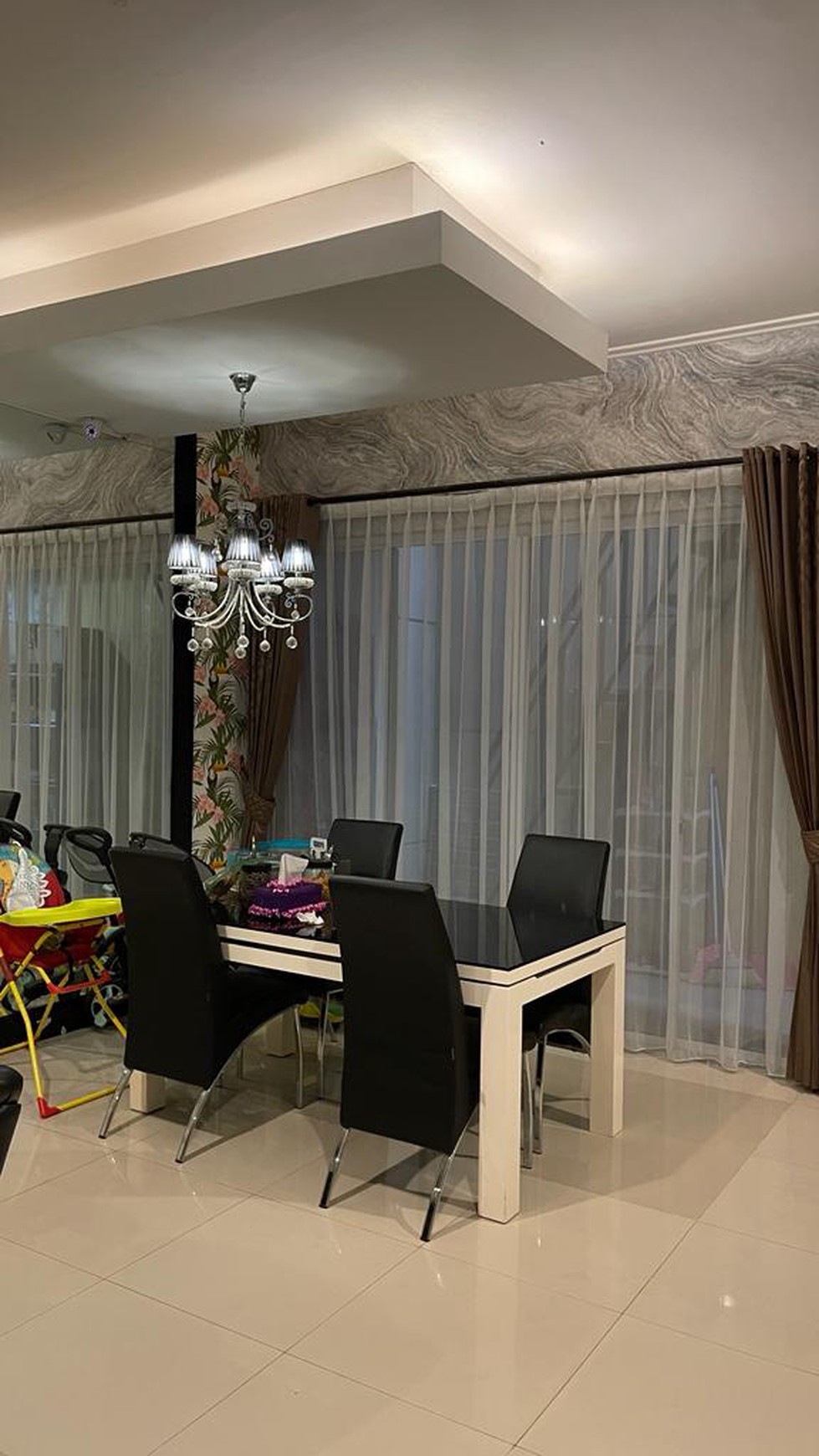 Rumah  Semi Furnish Cakep  Lingkungan Asri di Kelapa Gading Jakarta Utara