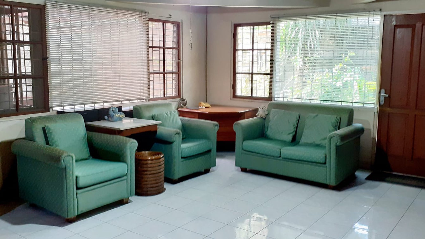 Jual Rumah dengan lingkungan yang asri di JL. Beta Cimone Tangerang