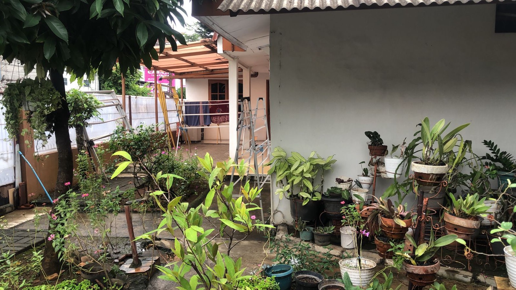 Dijual Rumah Asri Hook Strategis Buluh Perindu Pondok Bambu