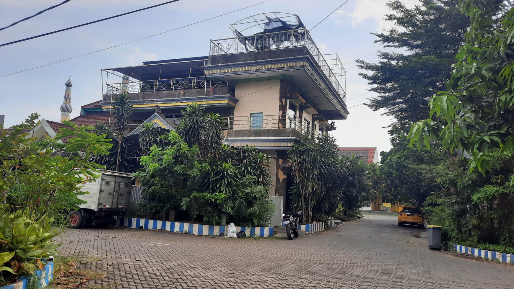 Rumah siap huni Taman Wisata Tropodo