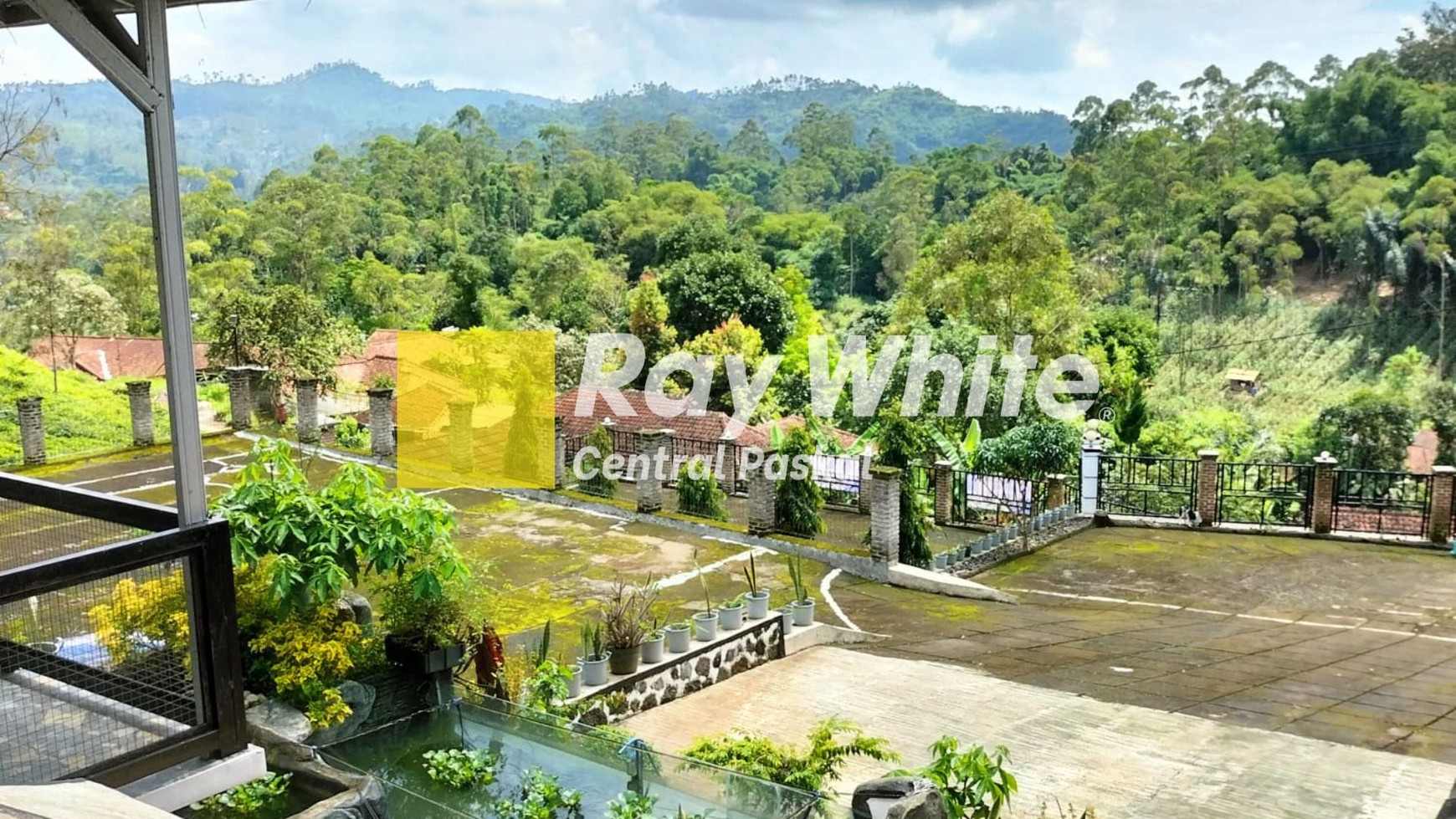 Villa Asri dan Sejuk di Kawasan Ciwidey