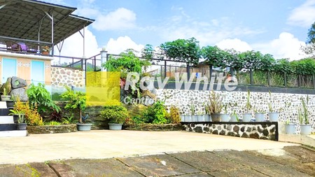 Villa Asri dan Sejuk di Kawasan Ciwidey