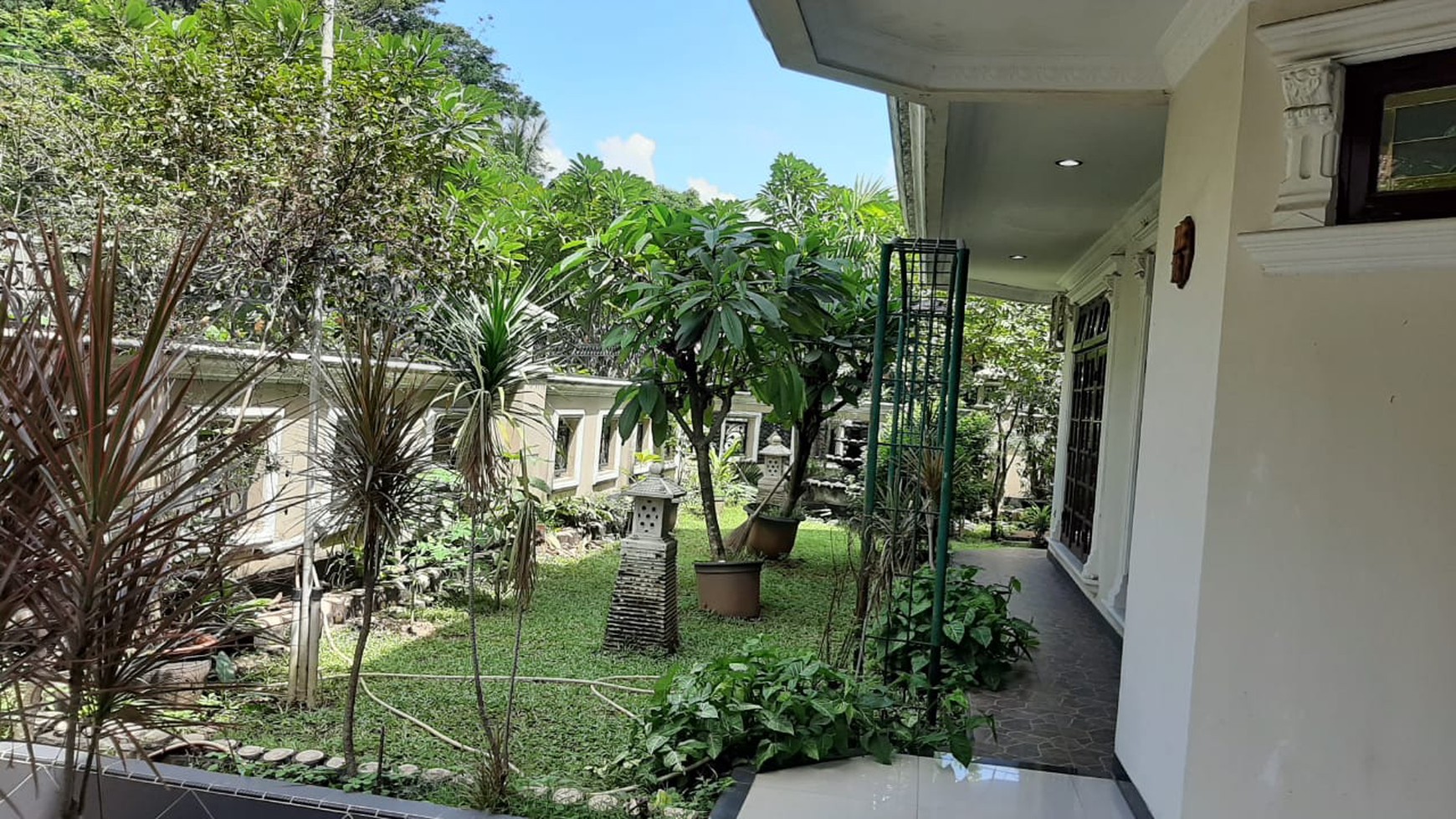 Rumah Asri Bagus Hot Sale di Pondok Indah Jakarta Selatan