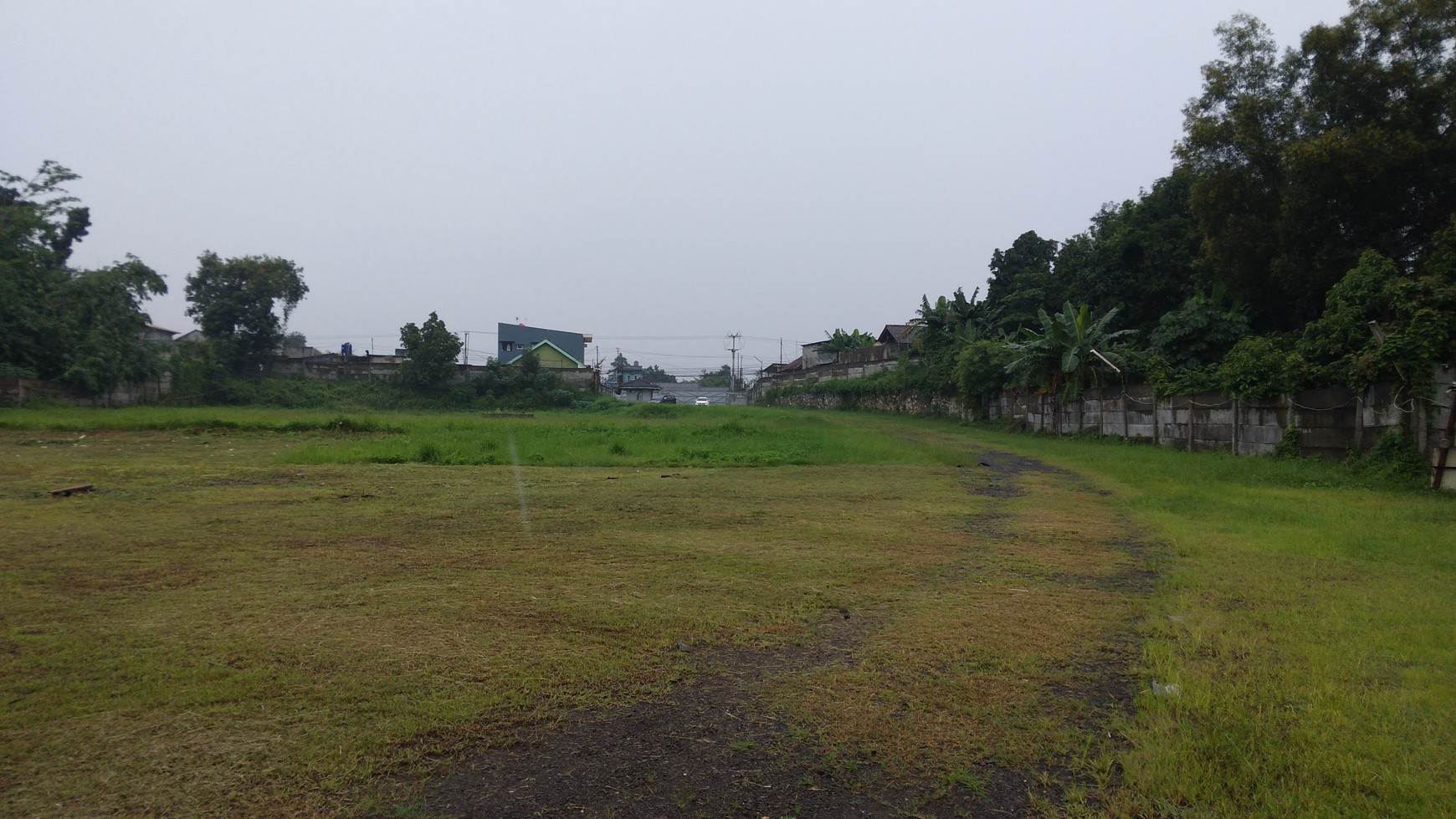 Tanah Di Naragong pinggir jalan raya untuk gudang bisa truk 40 fit