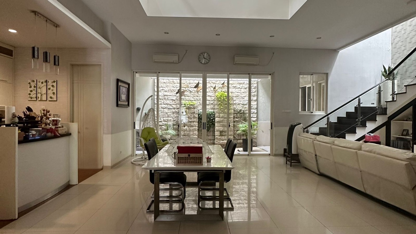 Dijual Rumah Dharmahusada Indah Utara - Surabaya Timur - Modern Mewah - Dekat Galaxy Mall, ITS, Airlangga