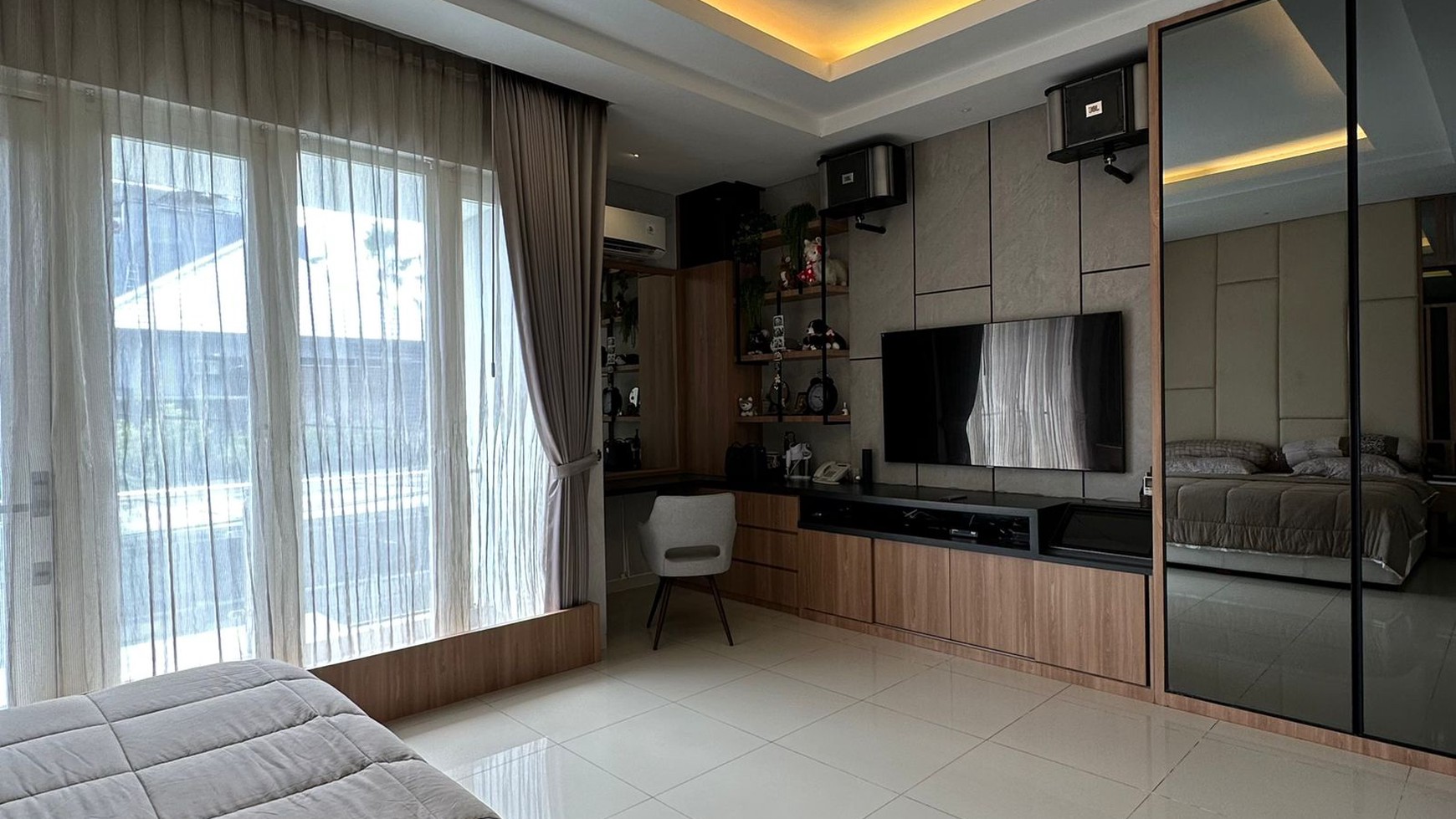 Dijual Rumah Dharmahusada Indah Utara - Surabaya Timur - Modern Mewah - Dekat Galaxy Mall, ITS, Airlangga