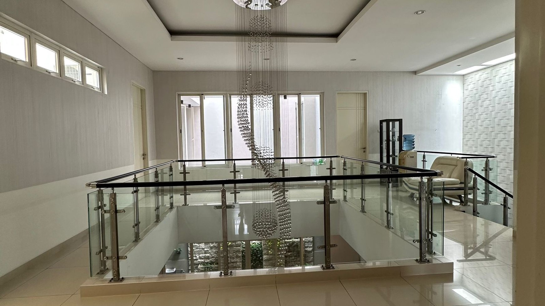 Dijual Rumah Dharmahusada Indah Utara - Surabaya Timur - Modern Mewah - Dekat Galaxy Mall, ITS, Airlangga