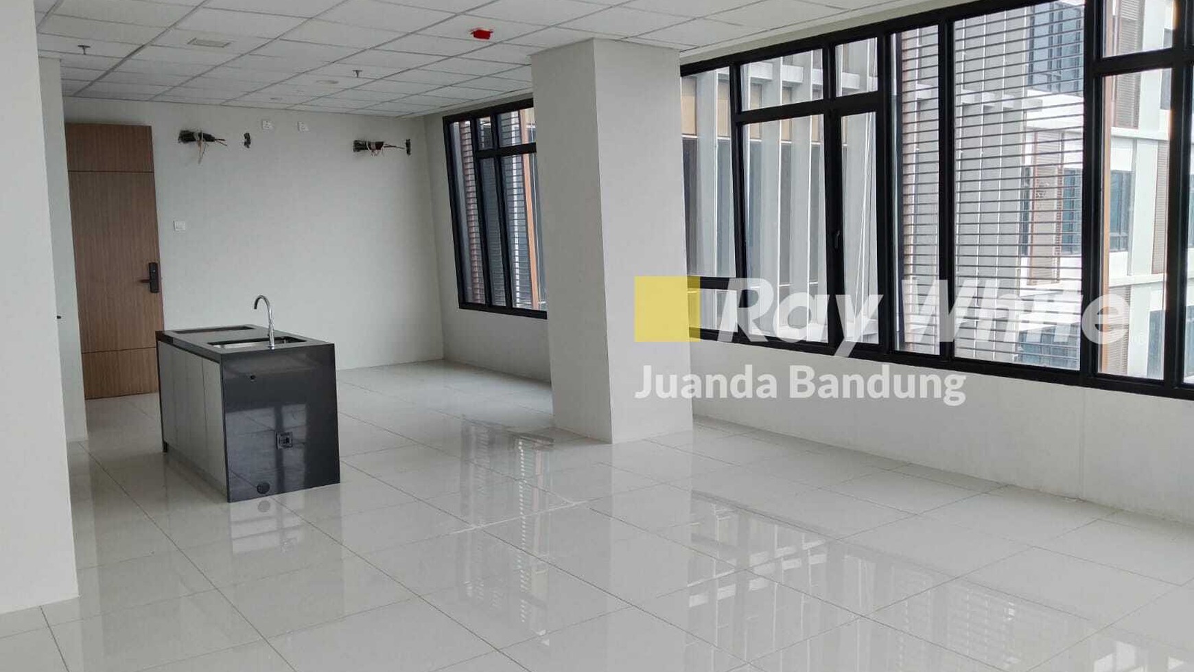 Langka! Murah Office Space, SOHO di Asia Afrika Mainroad dekat simpang lima Bandung Pusat strategis!