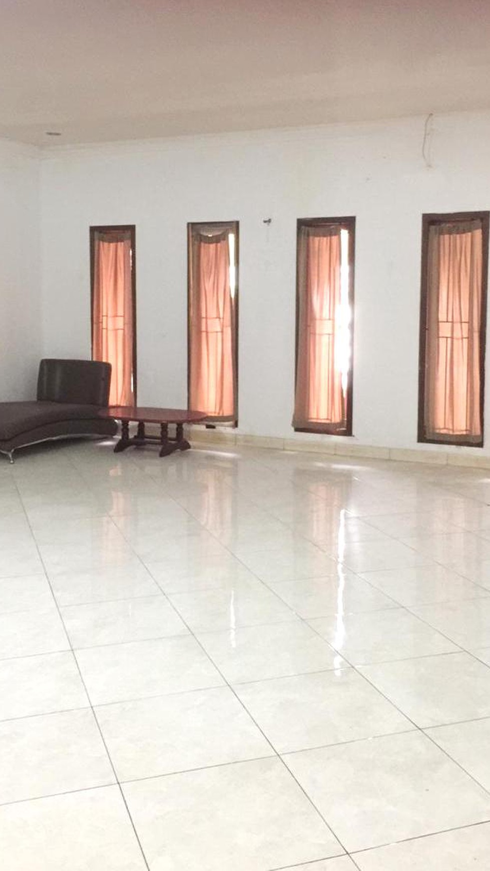 Dijual Rumah Di JL. Kano Raya Kelapa Dua Tangerang